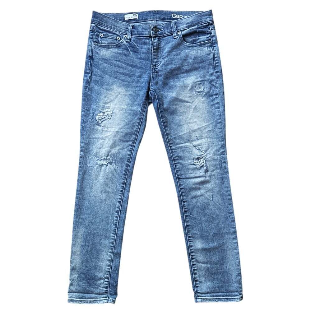 Gap 1969 Light Wash Distressed Girlfriend Jeans 26X27